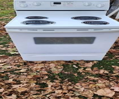 ELECTRIC STOVE RANGE OVEN WORKS GOOD